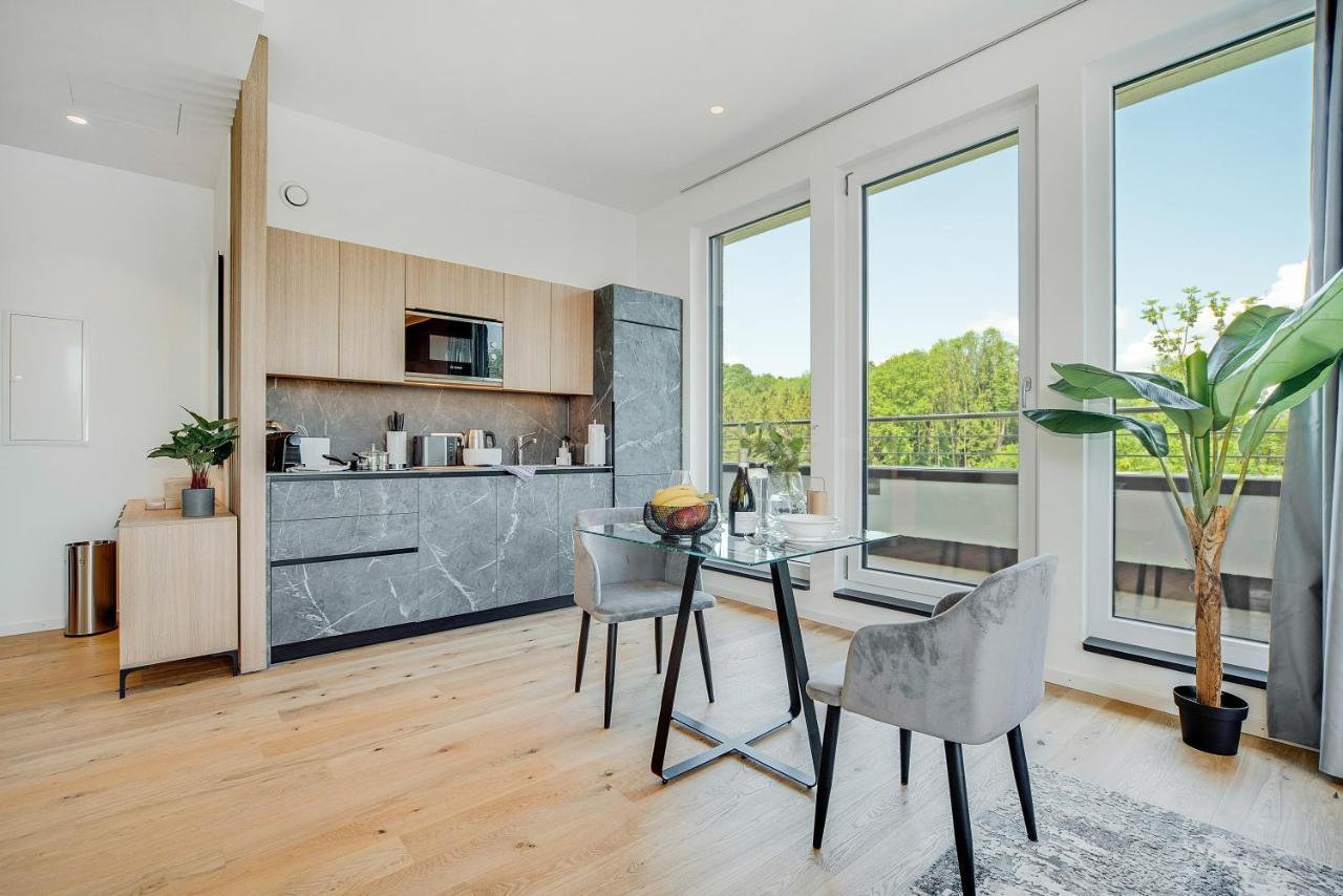 Bright: Rosenheim Aicherpark Ngoại thất bức ảnh