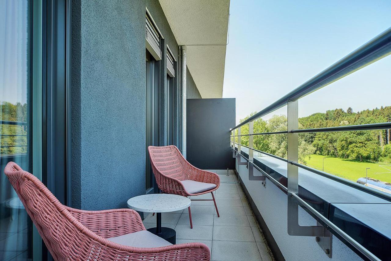 Bright: Rosenheim Aicherpark Ngoại thất bức ảnh