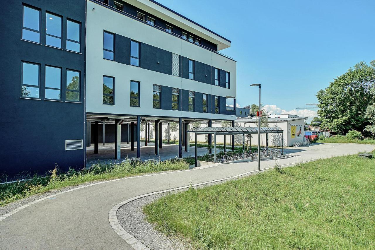 Bright: Rosenheim Aicherpark Ngoại thất bức ảnh