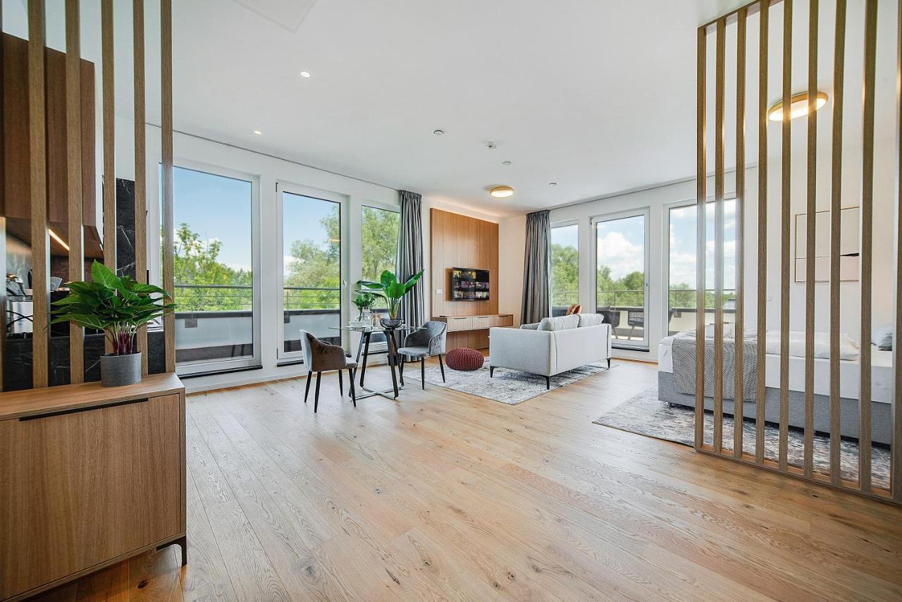 Bright: Rosenheim Aicherpark Ngoại thất bức ảnh