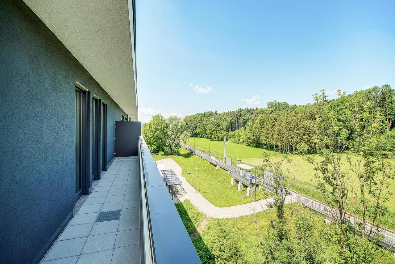 Bright: Rosenheim Aicherpark Ngoại thất bức ảnh