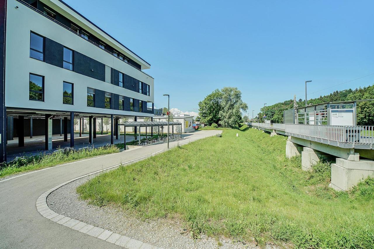 Bright: Rosenheim Aicherpark Ngoại thất bức ảnh